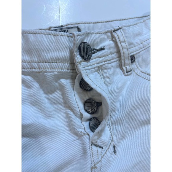 Free People Cut Off Shorty Shorts 25 Button Fly White Feminine Boho Festival - Picture 6 of 10